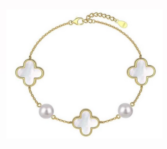 The Golden Perle Éternelle Flower Bracelet
